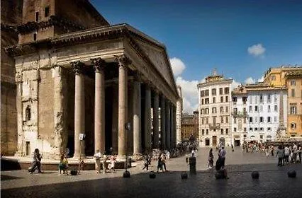 Pantheon Royal 4* Рим