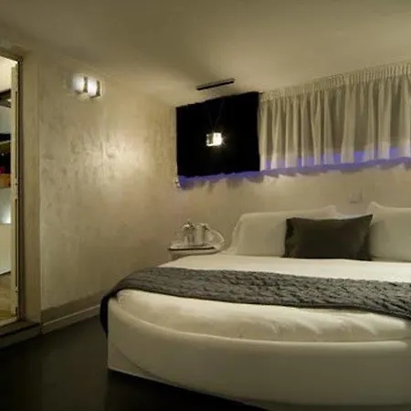 Гостевой дом Pantheon Royal 4*