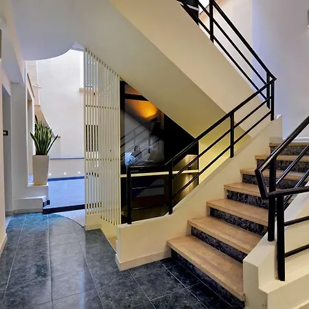 Pantheon Royal 4* روما