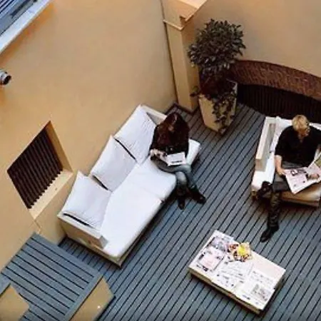 Pantheon Royal 4* روما